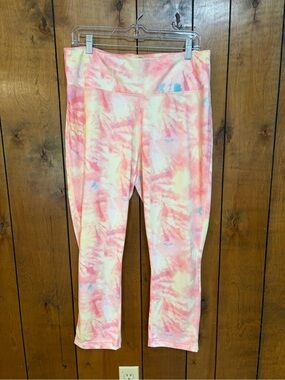 ZELOS Pastel Tie-Dye Capri Leggings — Pink, Yellow & Light Blue